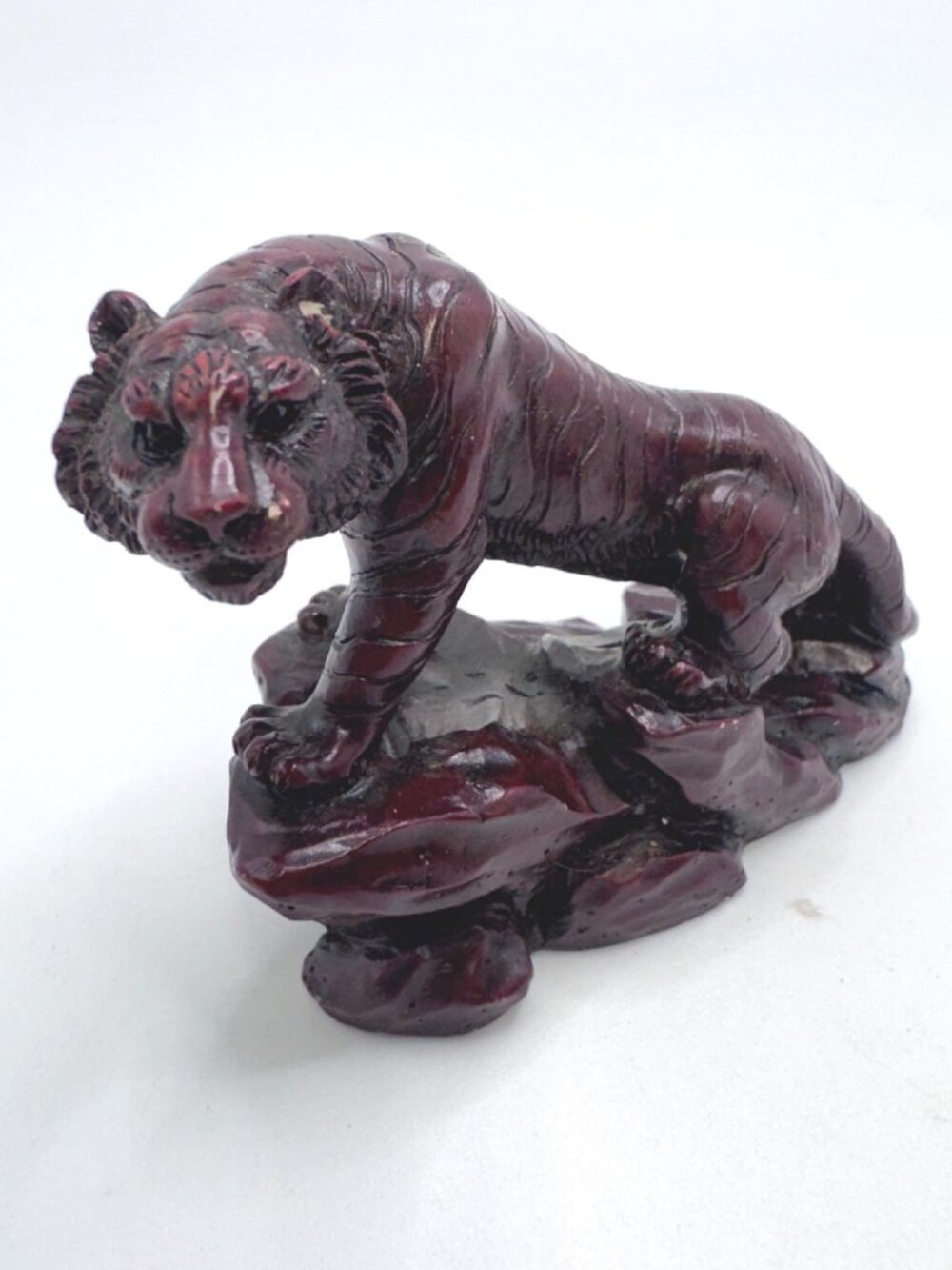 Hand-Carved Tiger Chinese Zodiac Figurine Feng Shui Animal  Red Resin 3" Faux Ci